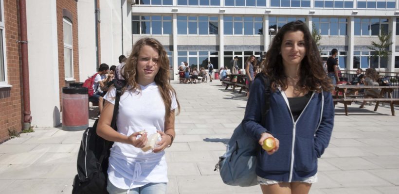 Año Escolar en Dublín