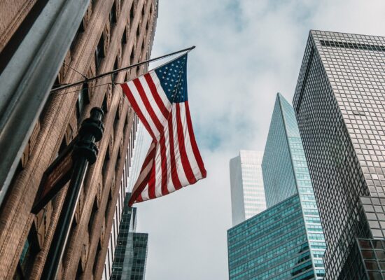 ¿Quieres trabajar en el extranjero? Estos son los principales destinos de habla inglesa y por qué necesitas certificar tu nivel de inglés al máximo